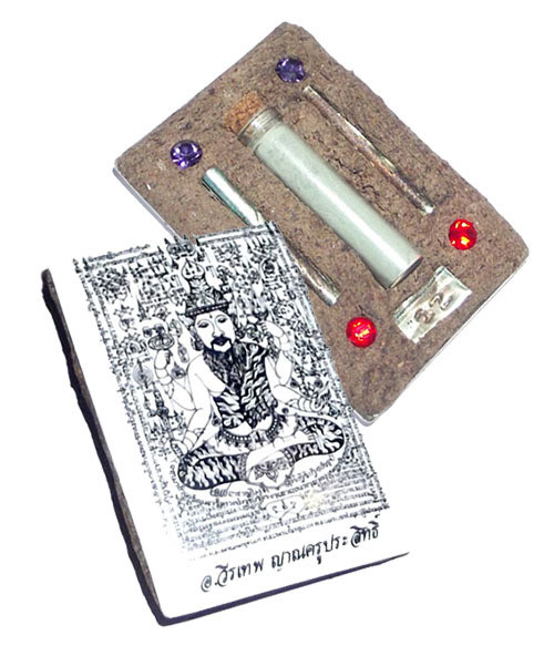 Locket Por Gae Lersi Narai Kroo Jumbo Gammagarn Wai Kroo Edition Amulet - Ajarn Wirataep Yan Kroo Prasit + 7 Great Lay Masters