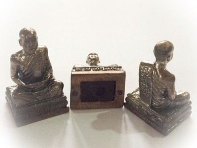 Pra Kring Ud Pong Sariga Dong- Kroo Ba Krissana Bucha Statuette Neua Nava Loha- Gae Ngern Tong Sacred Sariga Dong, Taewa Nakrii Powders, Individually Stamped Sae Yid 60 Edition