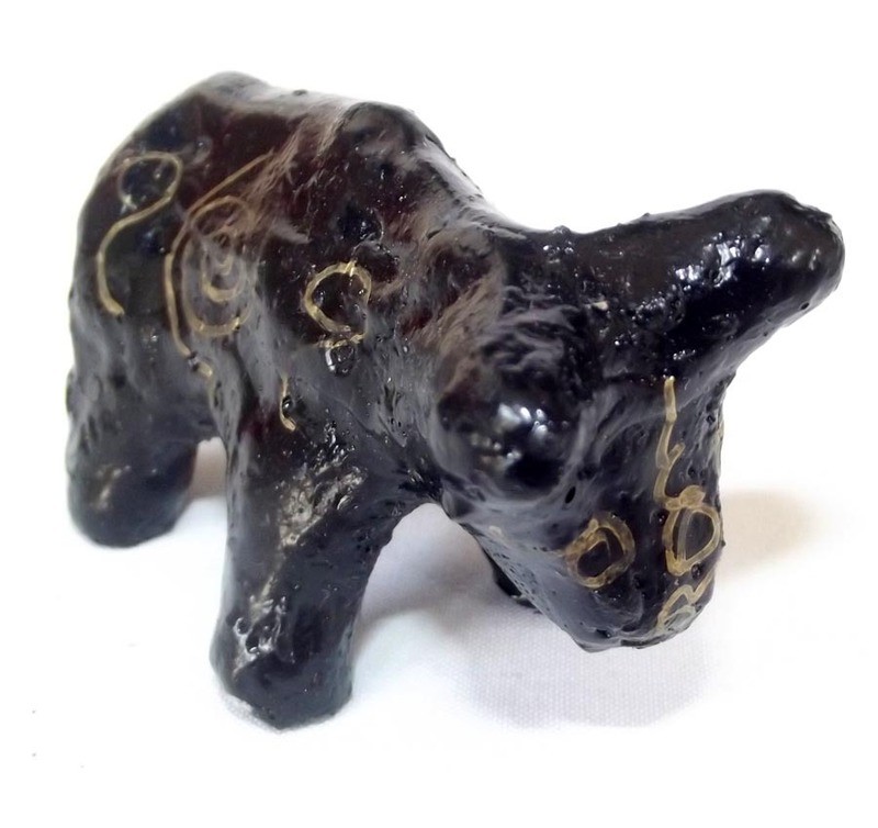 Wua Tanu Fai - Fiery Arrow Bull 6 x 4 Cm Protective Guardian - Sacred Earths with Hand Spell Inscription - Luang Por Kane - Wat Kho Phu