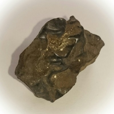 Kote Lek Lai Tham Dtad Yen Magically Extracted Adamantine Substance 2.5 x 1 x 2 Cm - Cold Cut Holy Cave Lek Lai - Magical Incantations and Ceremony - blessed by the Khao Or Masters