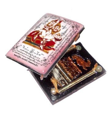 Locket Taep Paetch Payatorn (Pink) Nia Kajia 2556 BE - 4 Pearls, 1 Paetch Payatorn, 10 Takrut (5 Silver, 5 Python) - Luang Phu In - Free Casiing