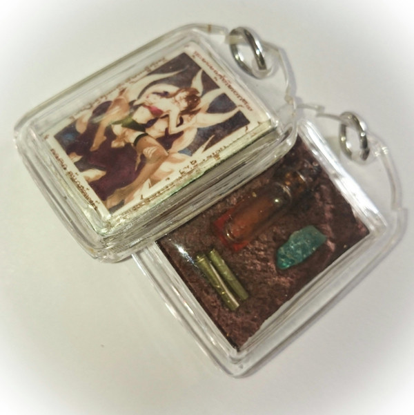 9 Tails fox Demoness Enchantress Necromantic Amulet (Saep Som Posture) - Prai Powders, Takrut, Nam Man Prai - Ajarn Suntorn