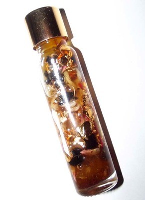Nam Man Hun Payont 108 Aathan Maha Pokasap Khuad Kroo - Hun Payont Oil + 4 Sorcerous Oils Potion with large gemstones 20 Ml bottle - Only One Made - Asrom Por Taw Guwen