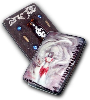 Nang Jing Jork Gao Hang 9 Tailed Fox Lady Ghost Locket with Super Concentrated Prai Powders, Prai Oil bottle, 4 gemstones &amp; 2 Takrut - Kroo Ba Beng - Wat Tanode Luang