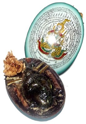Tewada Long Hong (Paetch Payatorn) - Chak Faa - Blue Face Large Locket- 1 Rak Sorn Flower, 1 Deva, 1 Black Pearl 6 Takrut - Nia Kajia Maha Sanaeh 2554 BE edition - Luang Phu In