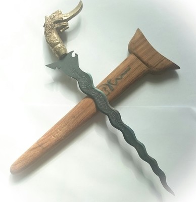 1st edition Sun Ritual Spirit Dagger 9 Inch blade with Hongsa Head hilt and Spell Inscriptions - Blessed by LP Prohm and the Khao Or Masters