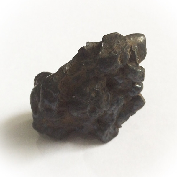 Pure cold cut Lek Lai (Grade A, 3.0 x 3.5 x 4 cm) - Sacred Kayasiddhi Adamantine Substance magical extraction process Empowered by the Khao Or Masters