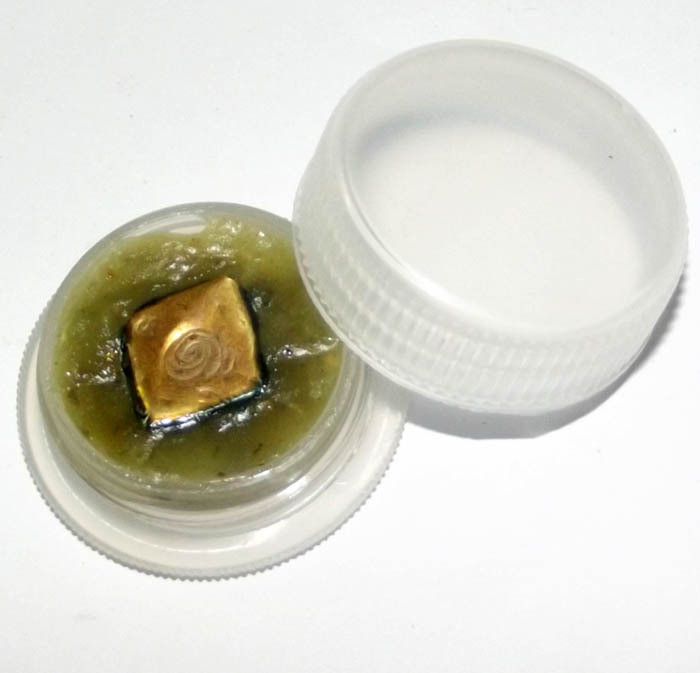 See Pheung Khiaw Lok Krok + Rok Maew + Nam Man Maew - Cats Umbilical Cord Prai Oil Potion - Ruay Sap Ruay Sanaeh Edition 2554 BE - Pra Ajarn Oe Putto Raksa