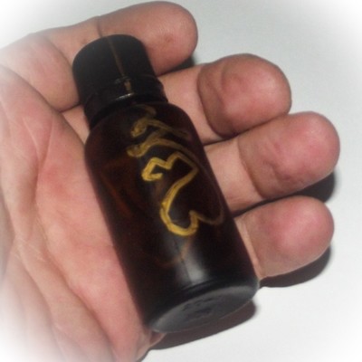 Nam Man Wan Maha Sanaeh with Dork Tong, Ga Hlong Flowers, Wan Khun Phaen, Wan Sariga + Paya Wan Chang Pasom Khloeng - Sorcerous Oils Potion large 20 Ml - Limited Edition 2557 BE - Asrom Por Taw Guwen