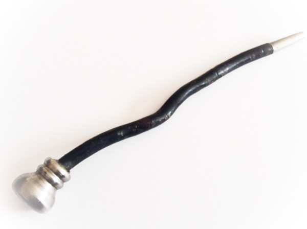 Mai Dtapot Por Gae Pakarang Dam (Black Coral Hermits Staff) - Luang Por Phern Statue Fundraiser- Sacred Magic wand (9 Inch) - Protection from Enemies &amp; Black Magic - Ajarn Chum Chai Kiree