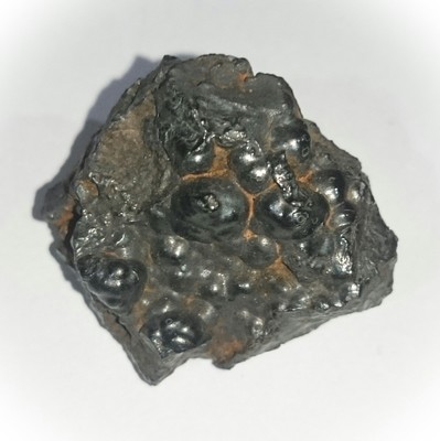 Rae Koh Larn (Lek Lai related Elemental from Koh Larn island) 2.5 x 2.5 x 1 Cm - good health and wealth increasing amulet