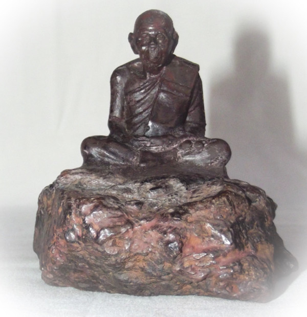 Adamantine Bucha Statue of Por Tan Klai on a piece of Lek Lai - 2.5 x 3 Inches - Blessed by Luang Por Khai, Luang Por Prohm &amp; the Khao Or Masters