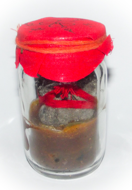 Kumarn Tong Maha Poodti Prai Jantr Pen - Prai Powder Kumarn in Nam Man Prai Oil - Ajarn Wirataep Yan Kroo Prasit