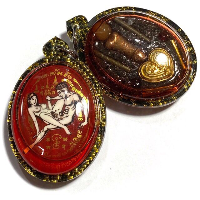 Locket In Koo Sakot Kam Maha Sanaeh (Male-Female Edition) 2561 BE - 4 Takrut Palad Paetch Payatorn 1 Look namo Na Hua Jai Ok Dtaek Ajarn Ton Rak Locket In Koo Sakot Kam Maha Sanaeh (Male-Female Edition) 2561 BE - 4 Takrut Palad Paetch Payatorn 1 Look namo Na Hua Jai Ok Dtaek Ajarn Ton Rak