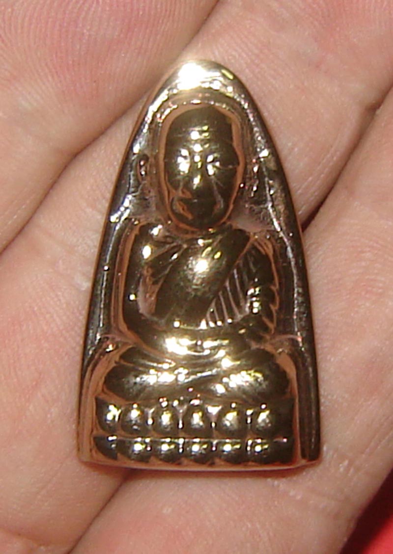 Pra Luang Por Thuad - Pim Tao Reet - Nuea Lek Lai Nam Neung See Tong Pla Hlai (LP Thuad amulet made from pure Golden Lek Lai) - Luang Por Hone (Huan) - Wat Putai Sawan