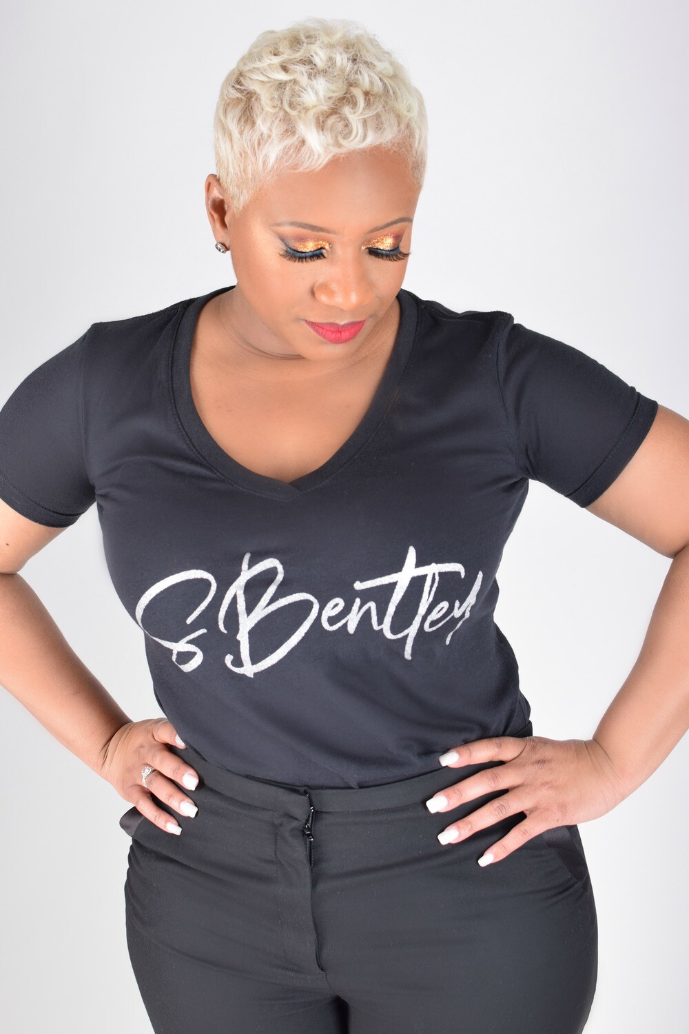 V-Neck SBentley Logo T-Shirt