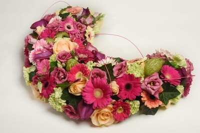 halve maan met verschillende roze tinten