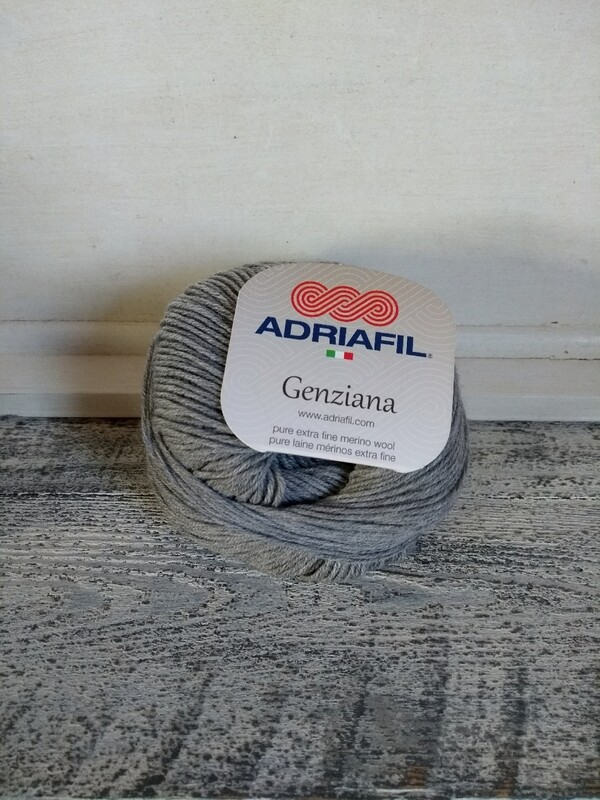 Genziana Licht grijs