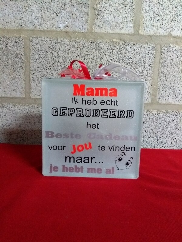 Glasdal mama