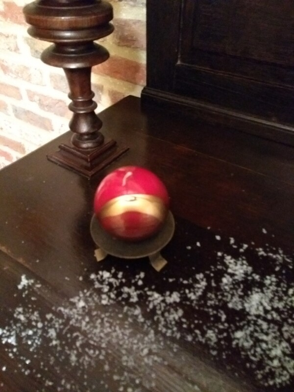 Kaars rond rood goud