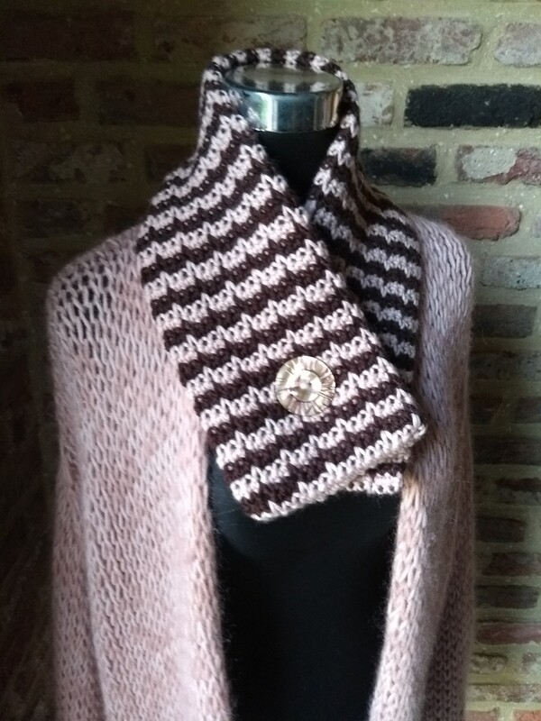 Kraagsjaal Vieux roze Bruin