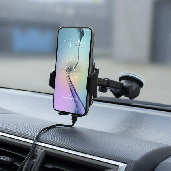 Automatisch instelbare smartphonehouder
en draadloze oplader!