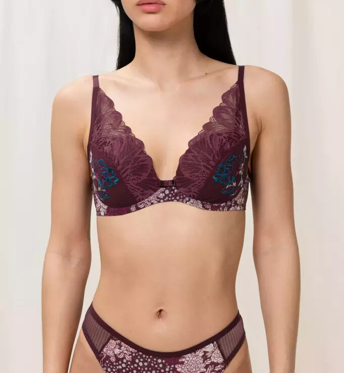 Triumph - Lavish Spotlight WP - Claret -