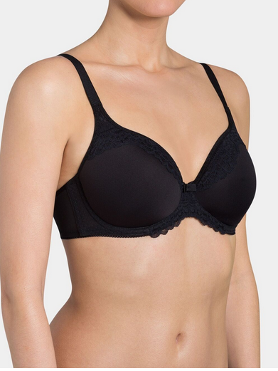 Triumph - Beauty-Full Darling WP Zwart