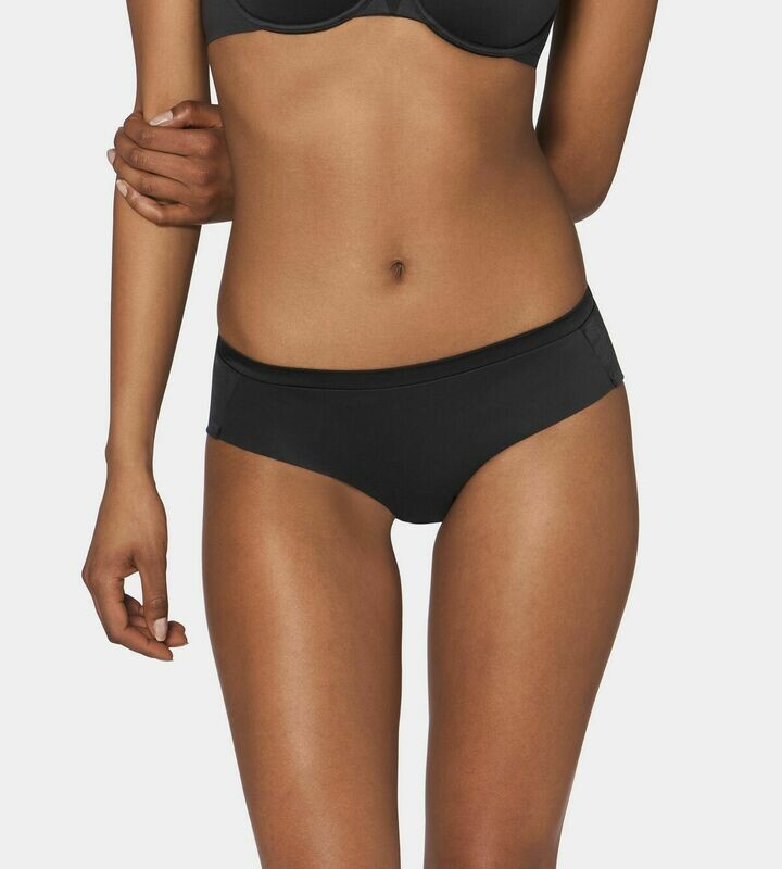 Triumph - Body Make-Up Soft Touch Hipster - Zwart