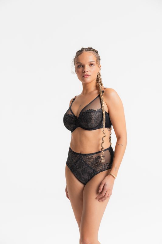 Louisa Bracq – High-Waist Brief "Swan" – Black