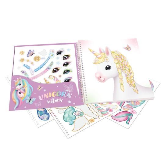 Ylvi - Create your Special Unicorn Stickerboek