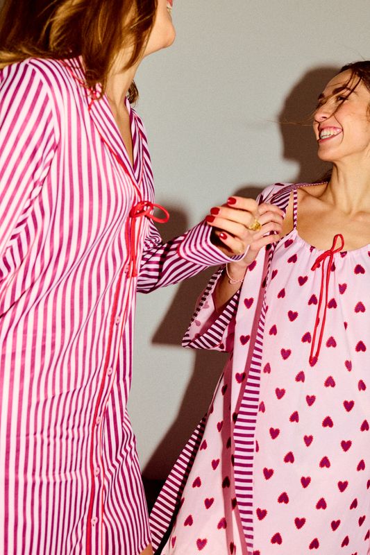 Woody Valentijnscollectie - Roze slaapkleed in satijnlook - 60% Viscose