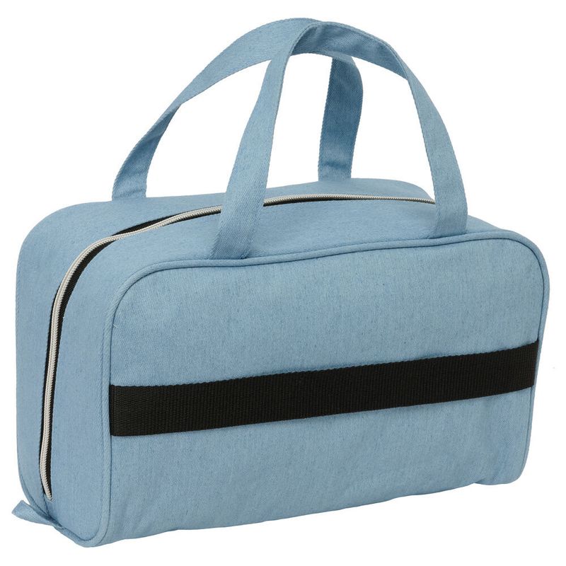 K-POP Demon Hunters Kpop Huntrix vanity case.