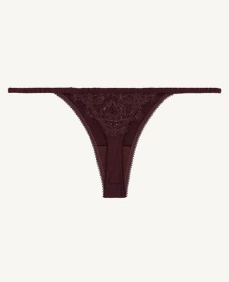 Love Stories - Roomservice String Bordeaux – Luxe Mid-Waist String met Kant