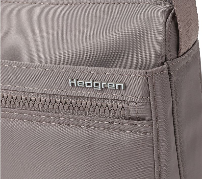Hedgren - Eye Medium Crossbody M + RFID | 100% Recycled RPET - Sepia