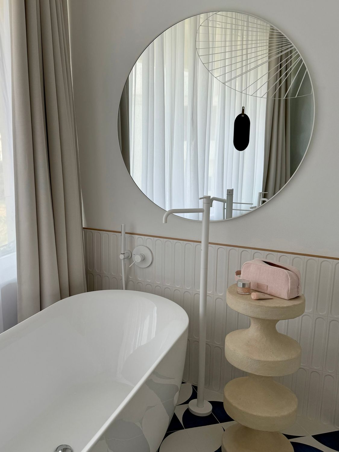 Sensis - Toilettas - Small