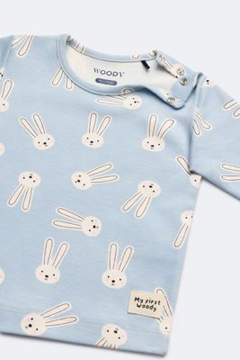 Woody - Baby Unisex Pyjama - Lichtblauw met Konijnen print