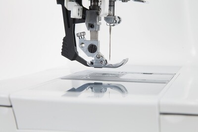 Singer Featherweight C240