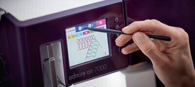 Pfaff Admire Air 7000 coverlock met gratis Luxebox