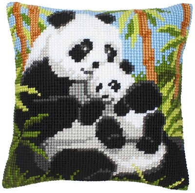 Kruissteek kussen pandafamilie