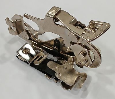 Singer plisseervoet schuine naald