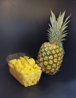 Ananas gevlogen Gesneden zongerijpt