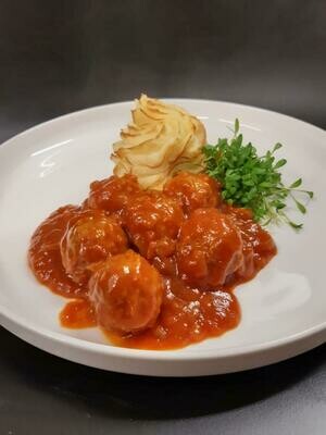 Balletjes in tomatensaus met aardappelpuree (kind)