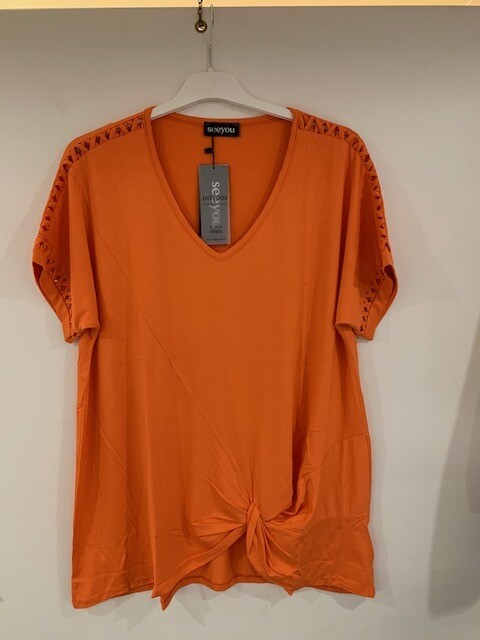 SeeYou Oranje T-shirt V hals tot maat 54