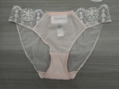 Louisa Bracq Matyo Peche: Lage slip