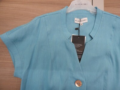 Bluebeery Kleed: Korte mouw, licht blauw ( Linnen / viscose )