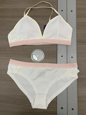 Strawberry Secrets Tiener slip: Off White, Roze afgeboord