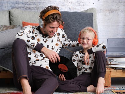 Pastunette Pyjama jongens: platen motief