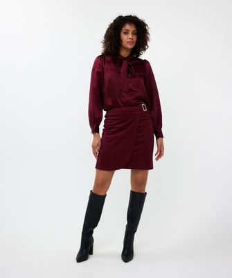 Esqualo rok: Suede, Overlap