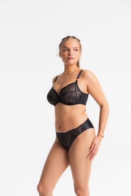 Louisa Bracq BH: Swan, volle cup, Zwart, Europese Maten
